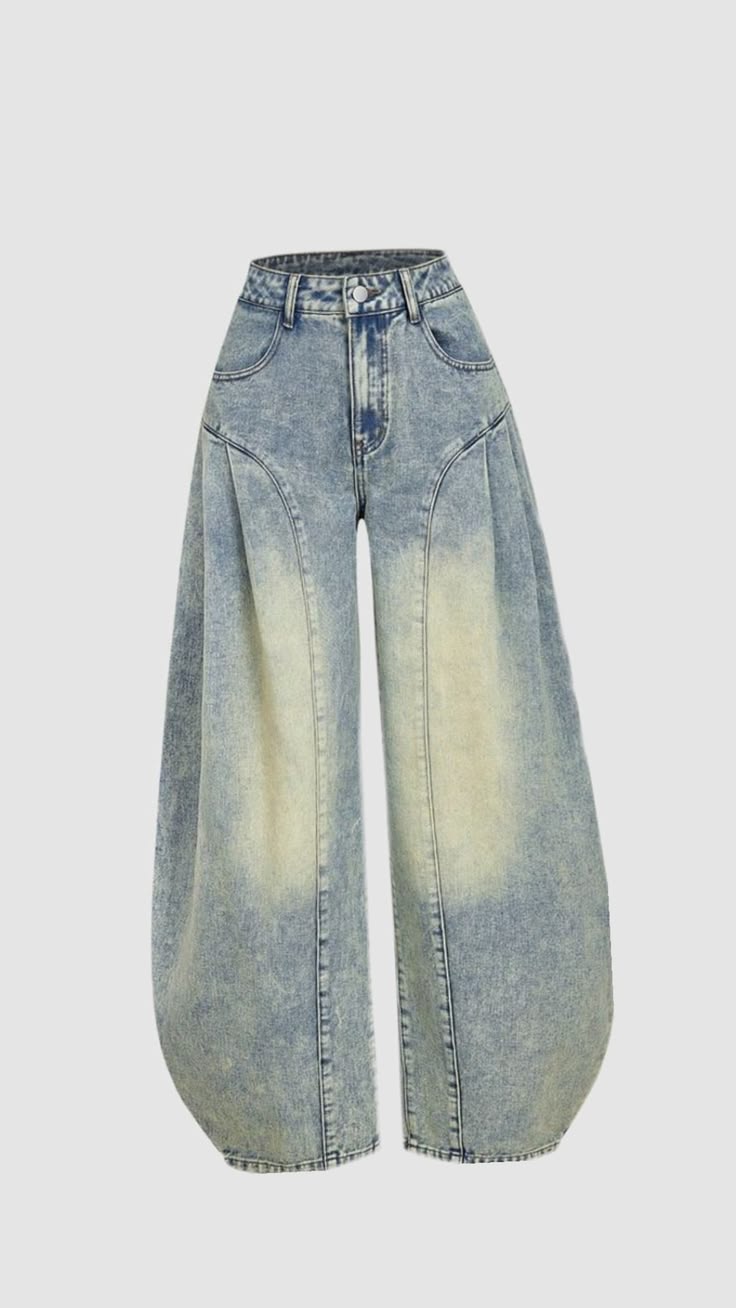 jeans de corte balloon o barrel leg (pierna curva)
